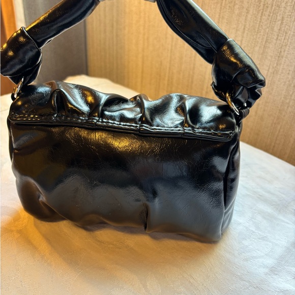 Zara Black Ruched Soft Shoulder Bag - Picture 2 of 5